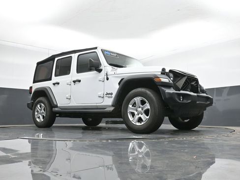 Used 2020 Jeep Wrangler Unlimited Sport S image 43