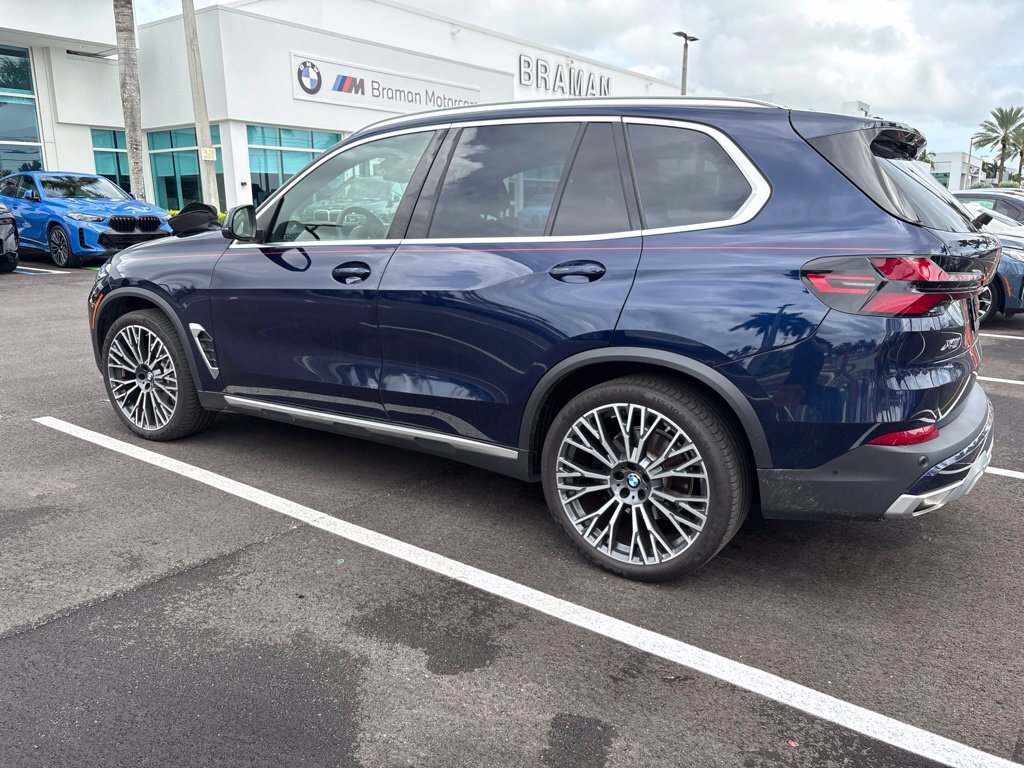 Used 2024 BMW X5 sDrive40i w/ Parking Assistance Package RWD image 8