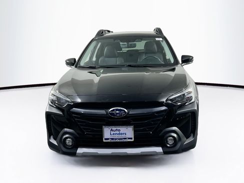 Used 2023 Subaru Outback Limited AWD/4WD image 2