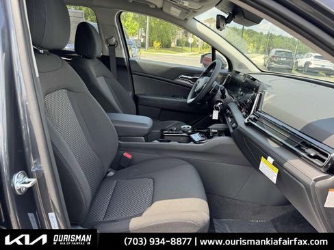 New 2025 Kia Sportage LX image 22