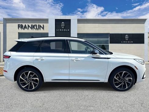 New 2025 Lincoln Corsair Grand Touring w/ Rear Removable Package Tray AWD/4WD image 8