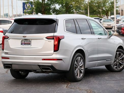 Used 2020 Cadillac XT6 Premium Luxury FWD image 22