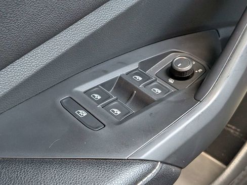 Used 2025 Volkswagen Jetta Sport FWD image 26