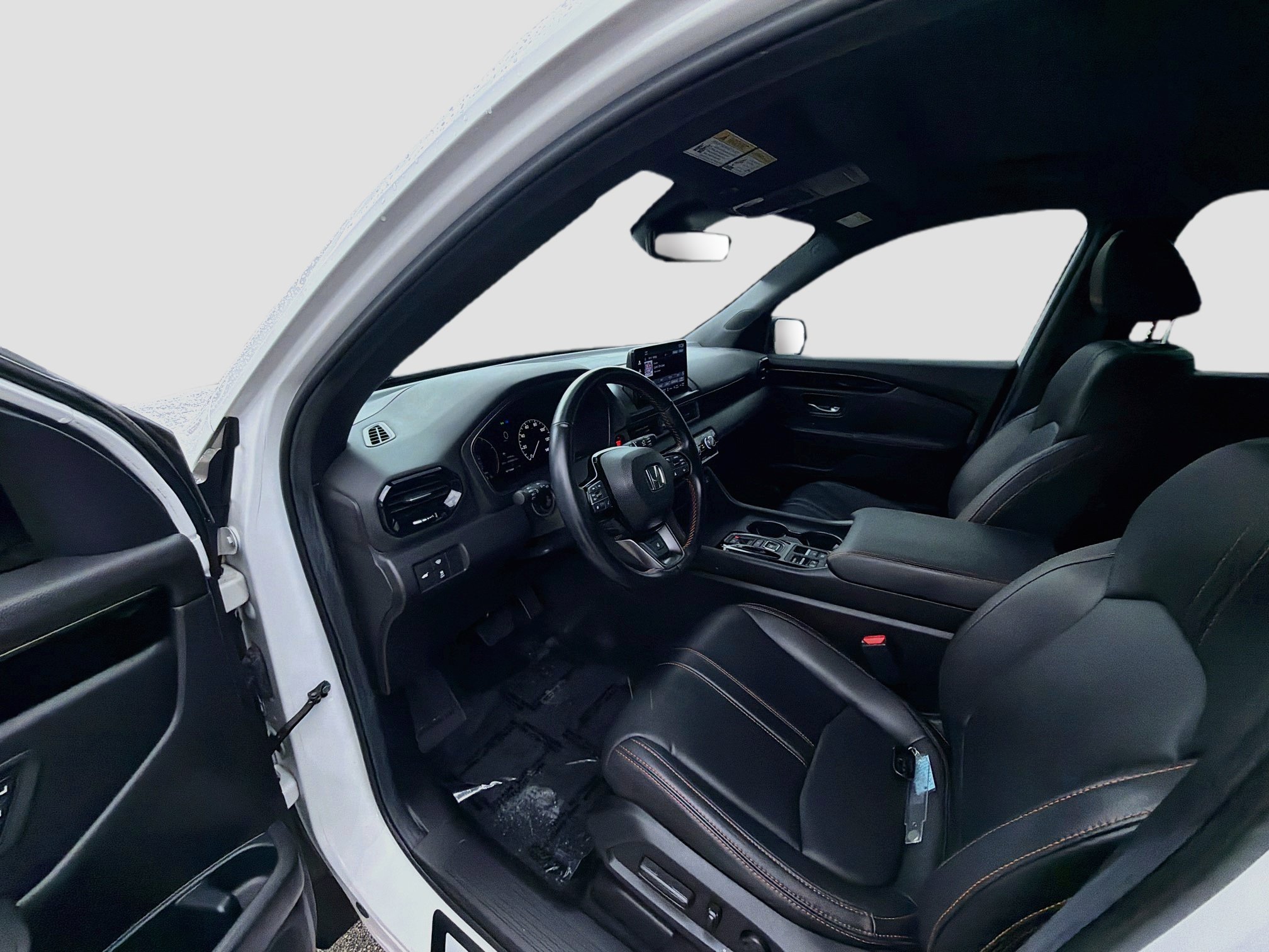 Used 2025 Honda Pilot TrailSport image 9