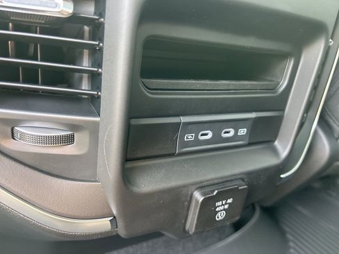 New 2026 RAM 1500 4x4 Crew Cab image 29