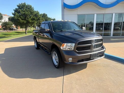 Used 2014 RAM 1500 Express AWD/4WD image 2