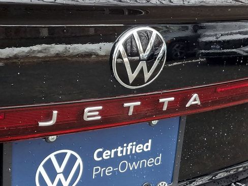 Certified 2025 Volkswagen Jetta S image 30