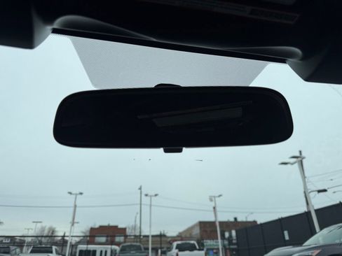 Used 2025 Toyota GR86 Premium image 31