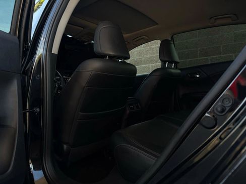 Used 2016 Honda Accord Touring image 41