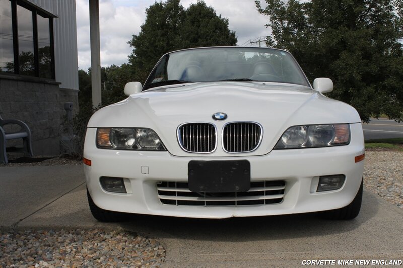 Used 2001 BMW Z3 3.0i RWD image 9