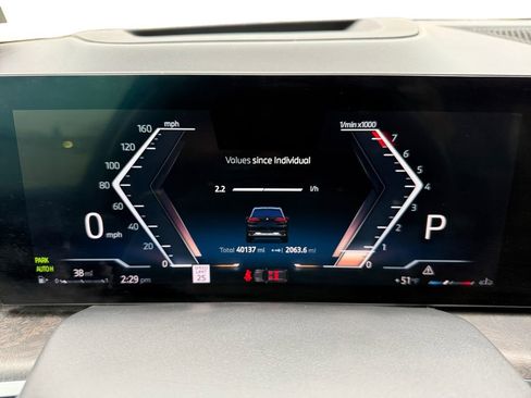 Used 2025 BMW X5 sDrive40i w/ Climate Comfort Package image 13