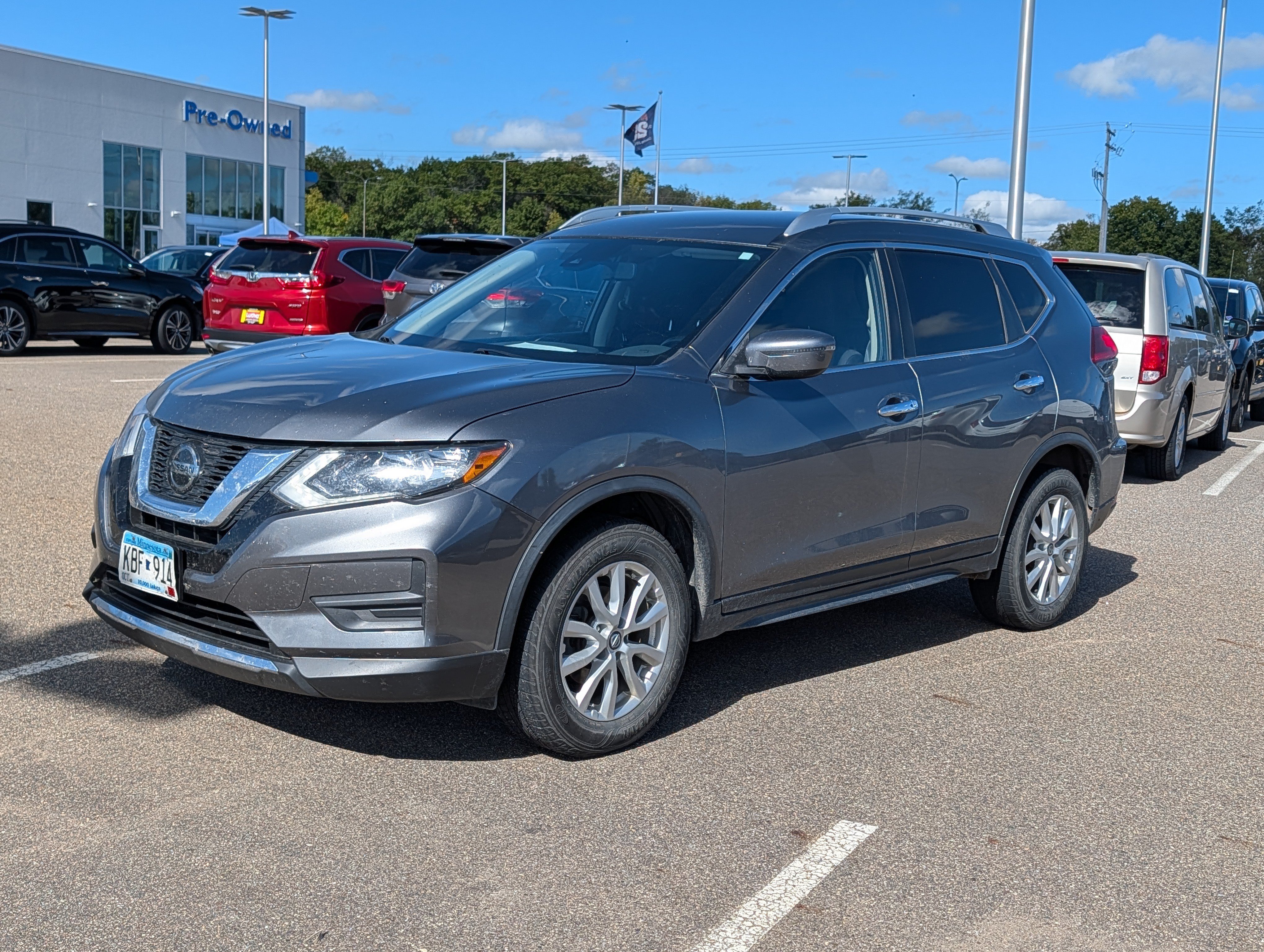 Used 2020 Nissan Rogue SV AWD/4WD image 2