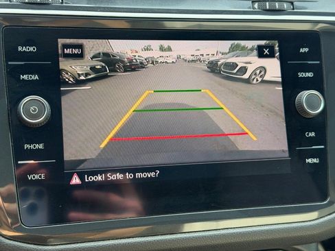 Used 2020 Volkswagen Tiguan SE R-Line FWD image 22