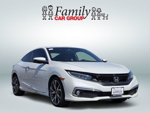 Used 2019 Honda Civic Touring image 2