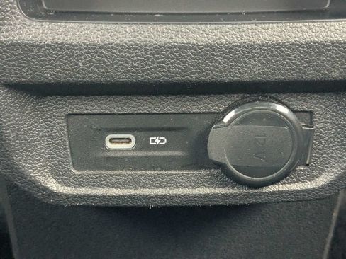 Used 2022 Volkswagen Tiguan SEL R-Line AWD/4WD image 22