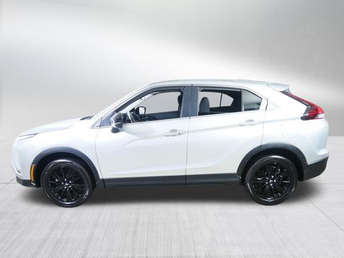 Used 2024 Mitsubishi Eclipse Cross LE AWD/4WD image 4