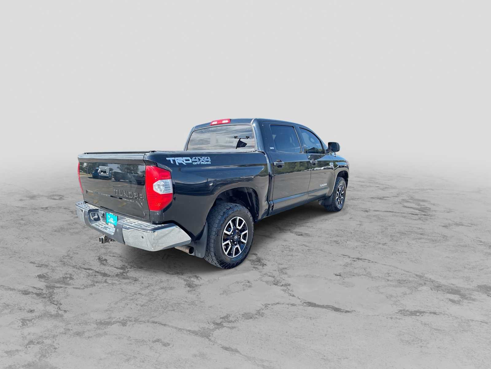 Used 2018 Toyota Tundra SR5 AWD/4WD image 8