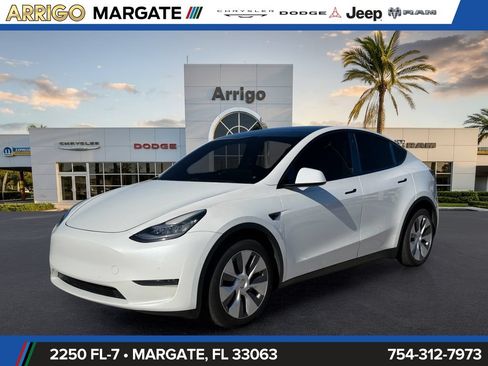 Used 2020 Tesla Model Y Long Range AWD/4WD image 3