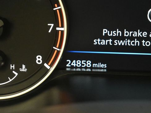 Used 2023 Nissan Altima 2.5 SV AWD/4WD image 25