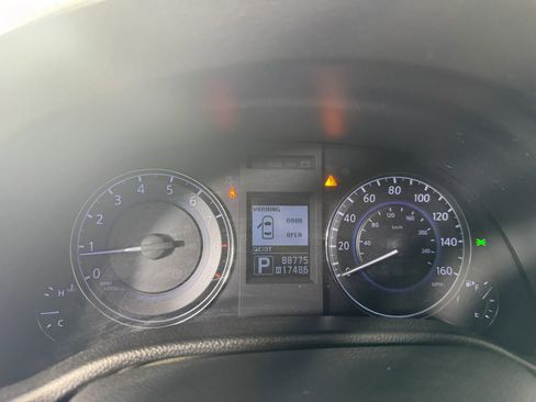 Used 2013 INFINITI G37 Journey w/ Premium Pkg image 13