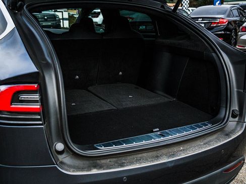 Used 2019 Tesla Model X 75D image 19