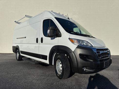 Used 2023 RAM ProMaster 3500 w/ Convenience Group image 3