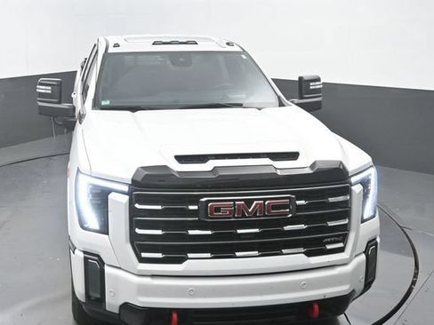 Used 2024 GMC Sierra 2500 AT4 w/ AT4 Premium Plus Package AWD/4WD image 14