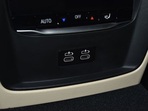 New 2026 BMW 330i xDrive Sedan w/ Premium Package image 19