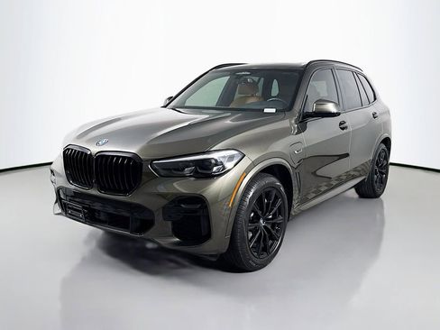 Used 2022 BMW X5 xDrive45e w/ M Sport Package AWD/4WD image 1
