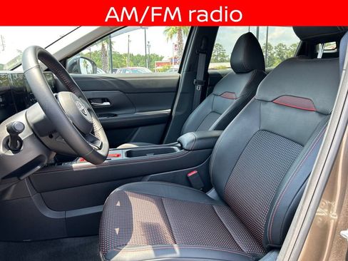 Certified 2026 Nissan Kicks SR w/ Cold Weather Package AWD/4WD image 13