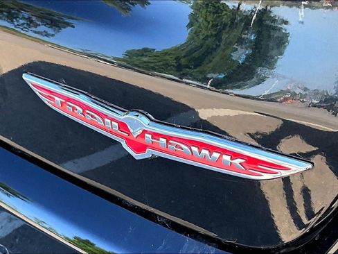 Used 2019 Jeep Compass Trailhawk AWD/4WD image 8