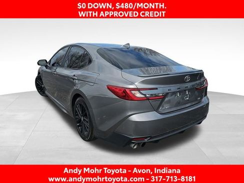 Used 2025 Toyota Camry SE w/ Convenience Package image 5