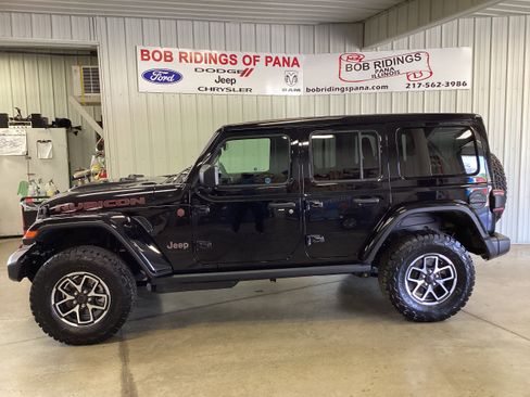 New 2026 Jeep Wrangler Unlimited Rubicon AWD/4WD image 2