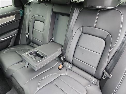 New 2026 Jaguar F-PACE R-Dynamic S image 11