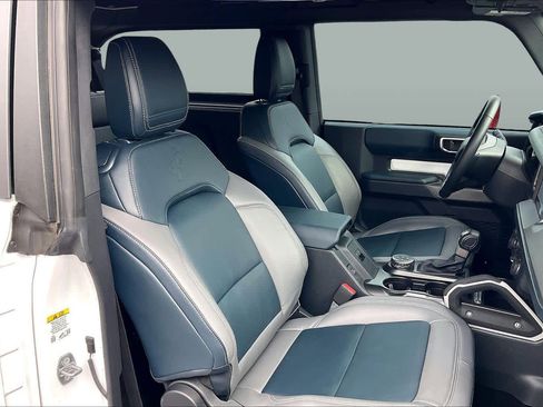 Used 2023 Ford Bronco Outer Banks w/ Sasquatch Package image 8