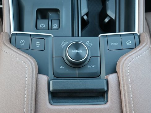 New 2026 Toyota Grand Highlander AWD image 28