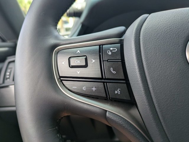 Certified 2023 Lexus ES 300h w/ Premium Package FWD image 25