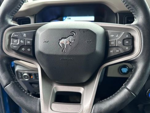 Used 2023 Ford Bronco Wildtrak image 18