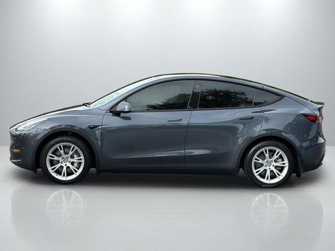 Used 2021 Tesla Model Y Long Range AWD/4WD image 4