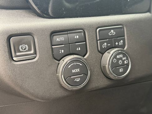 Used 2024 Chevrolet Silverado 1500 RST image 33