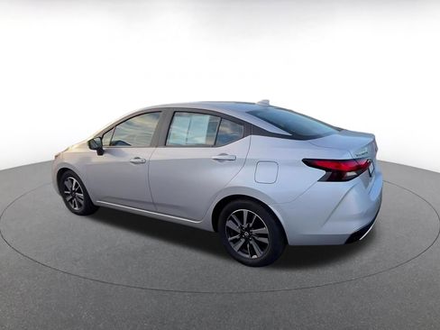 Used 2025 Nissan Versa SV image 10