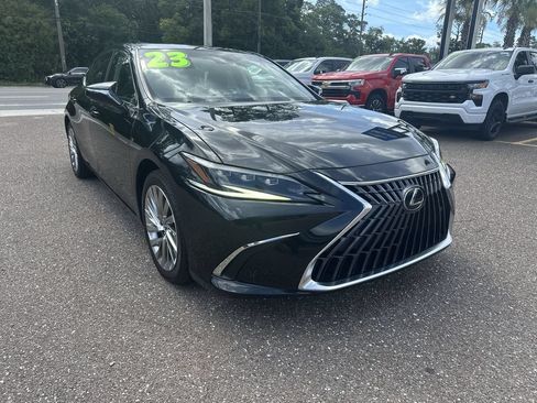 Used 2023 Lexus ES 300h w/ Accessory Package (Z2) FWD image 10