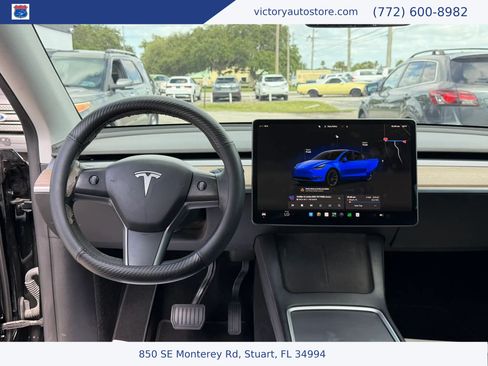 Used 2022 Tesla Model Y Long Range AWD/4WD image 19