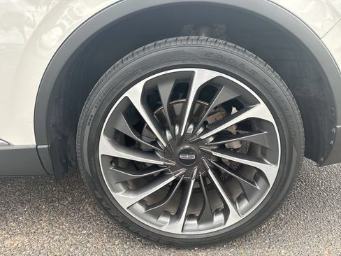 Certified 2023 Lincoln Aviator Reserve w/ Equipment Group 201A RWD image 11