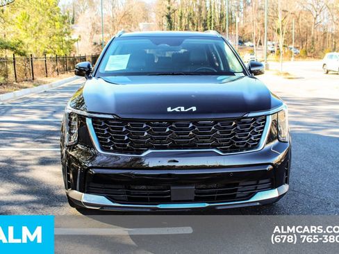 Used 2024 Kia Sorento S image 10