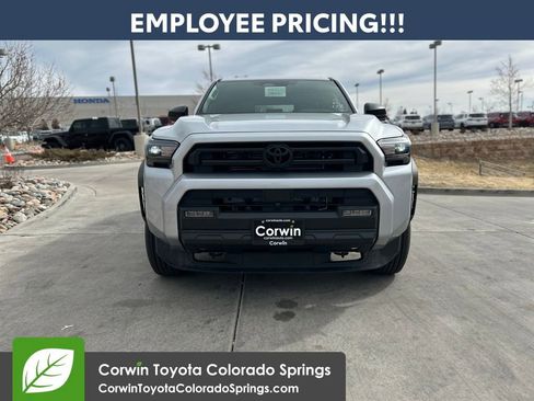 New 2026 Toyota 4Runner SR5 image 2