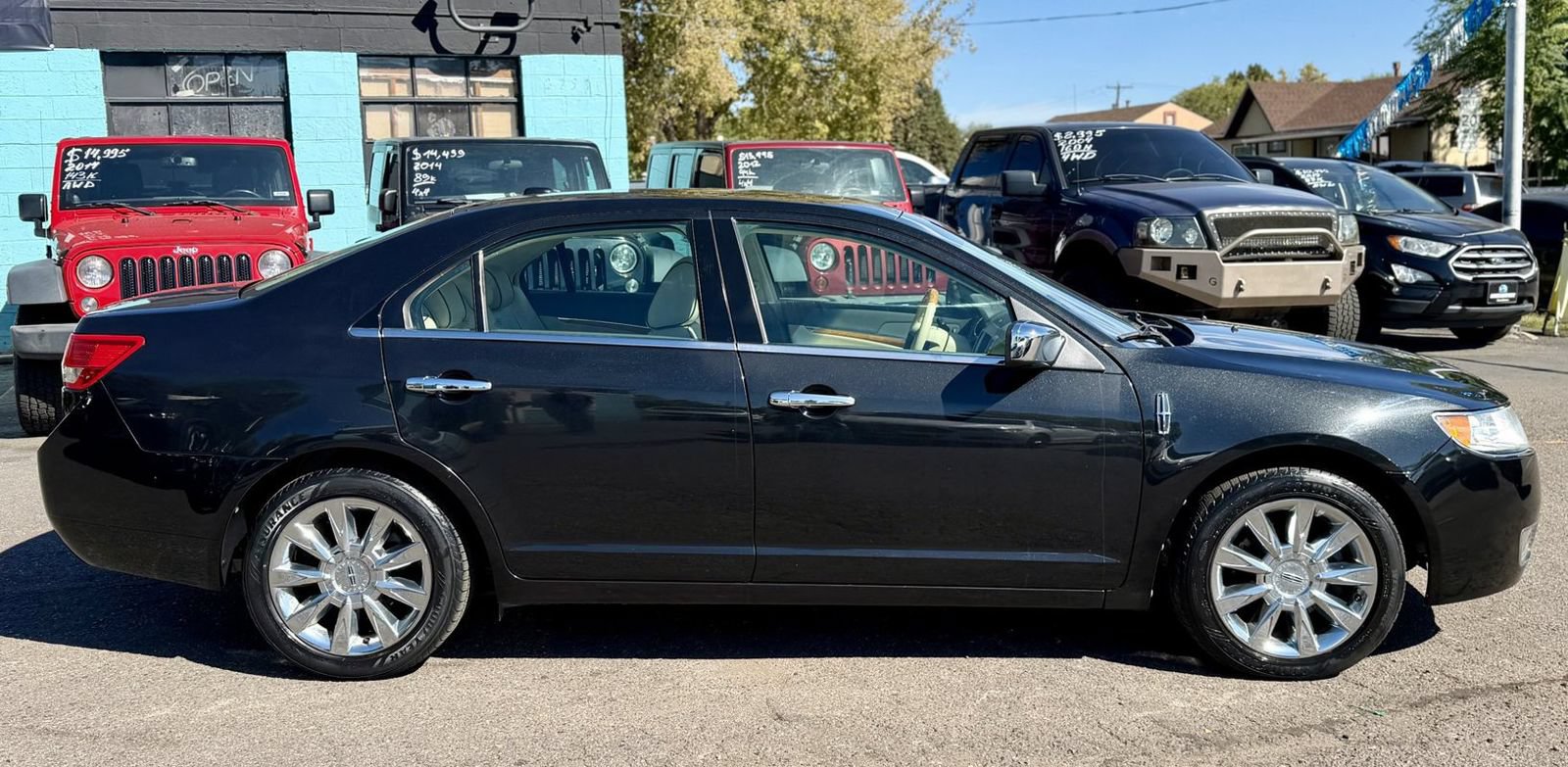 Used 2010 Lincoln MKZ AWD image 2