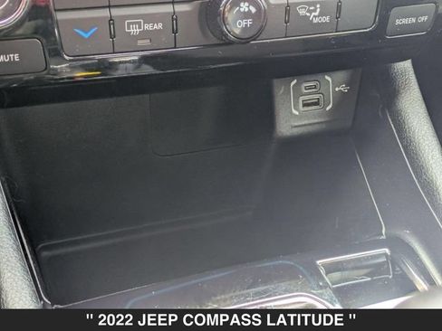Used 2022 Jeep Compass Latitude FWD image 20
