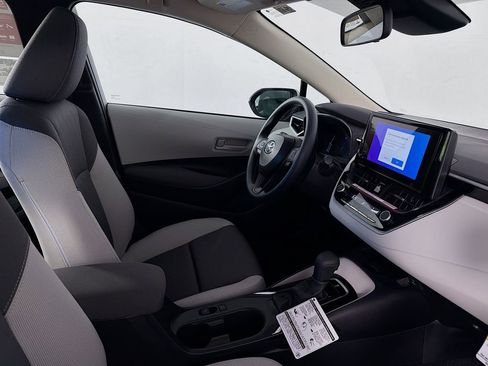 New 2026 Toyota Corolla LE FWD image 32