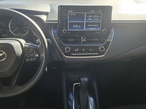 Used 2022 Toyota Corolla LE w/ Carpet Mat Package (TMS) image 9